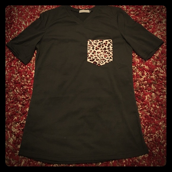 Leopard Print pocket Tee