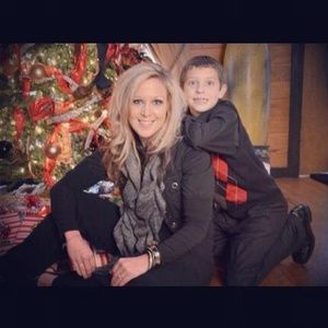 Meet your Posher, Casey