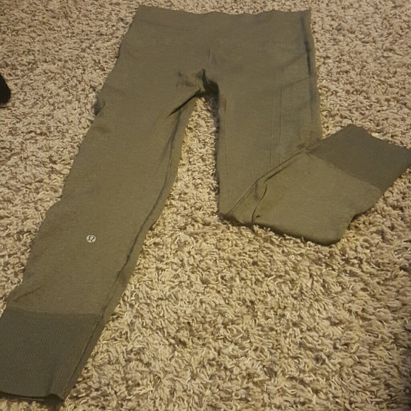 Lululemon olive colored anklecrop