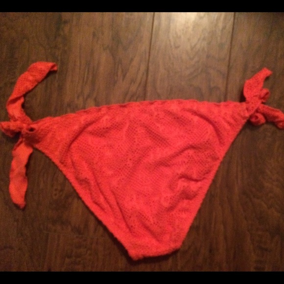 Red/orange crocheted bikini bottom,large, side tie - Picture 1 of 3