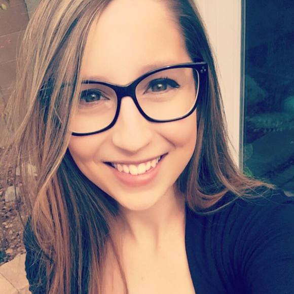 Meet your Posher, Megan - Picture 1 of 1