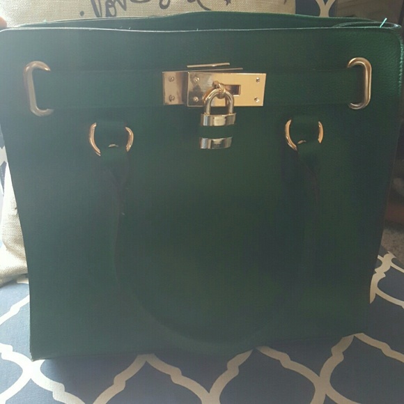 Michael Korrs style bag