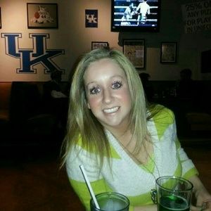 Meet your Posher, Natalie