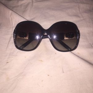 Beautiful almost new Gucci sunglasses with case!!!