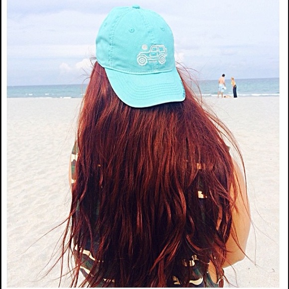 Meet your posher, April! - Picture 4 of 4