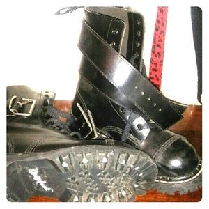 GRIPFAST UK5 STEEL TOE DOUBLE BUCKLE 10 EYE BOOTS