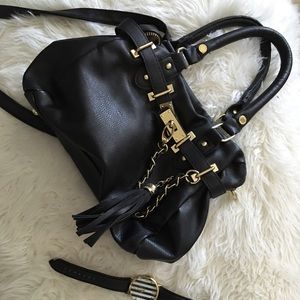 Steve Madden cross body!