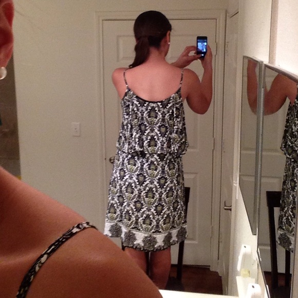 Patterned dress - Picture 3 of 3
