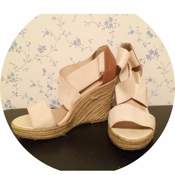 cream wedges