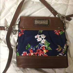 Chaps floral cross-body purse