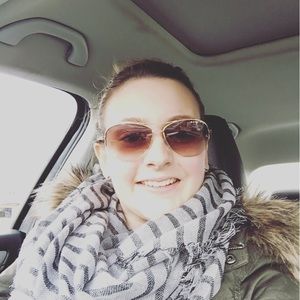 Meet your Posher, Alyssa