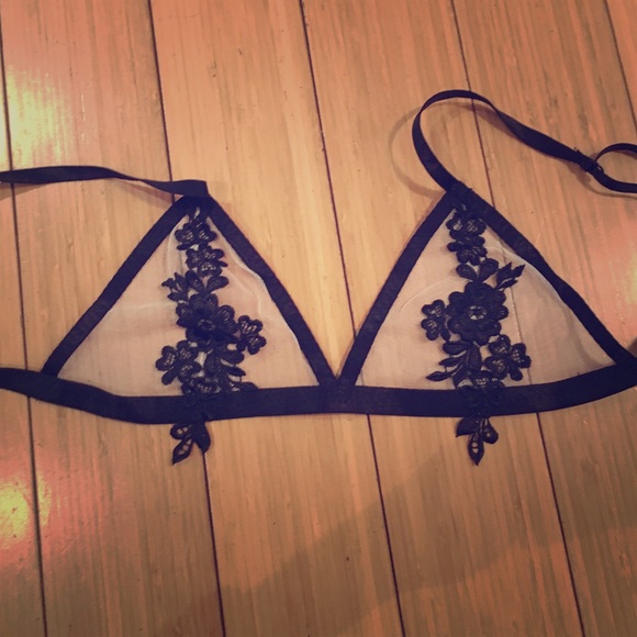 Black lace floral bralette