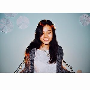 MEET YOUR POSHER, TIFFANY 😎