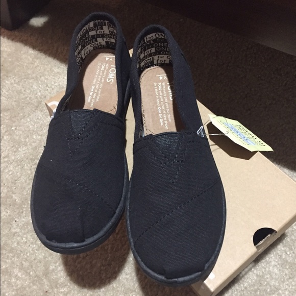 Black Youth Toms