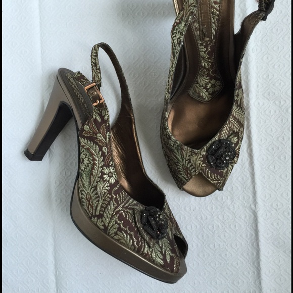 Bandolino brown and gold heels