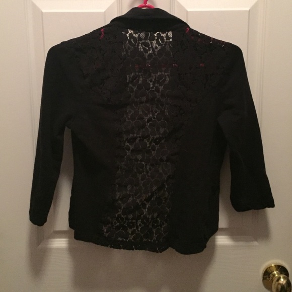 Black and lace blazer - Picture 2 of 3
