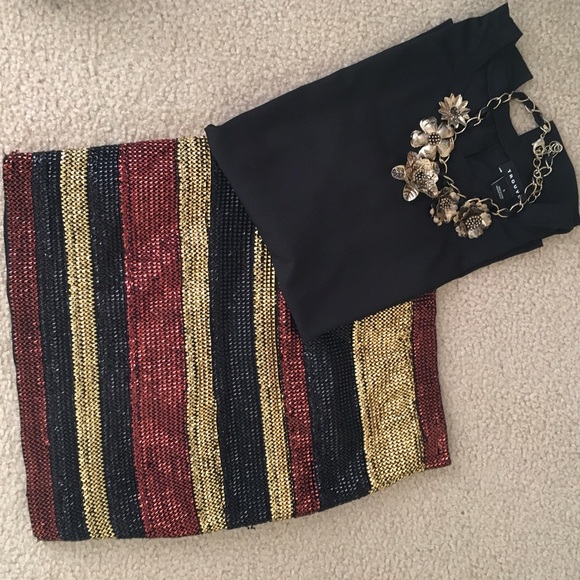 Sexy show-stopper skirt - Picture 2 of 3