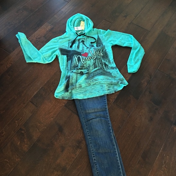 🗽NWT NYC Hoodie🌃