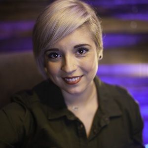 Meet your Posher, Jazmin