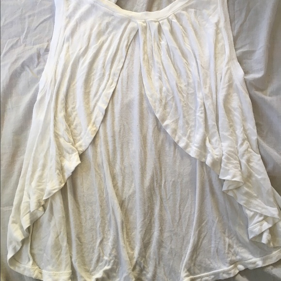 Brandy Melville tank top w back cut