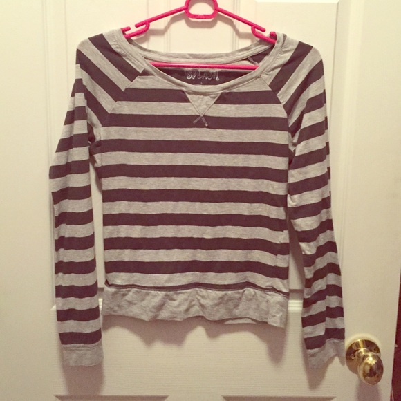 Long sleeved striped shirt - Picture 1 of 3