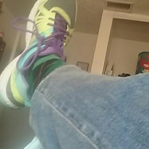 Meet your Posher, Debbie