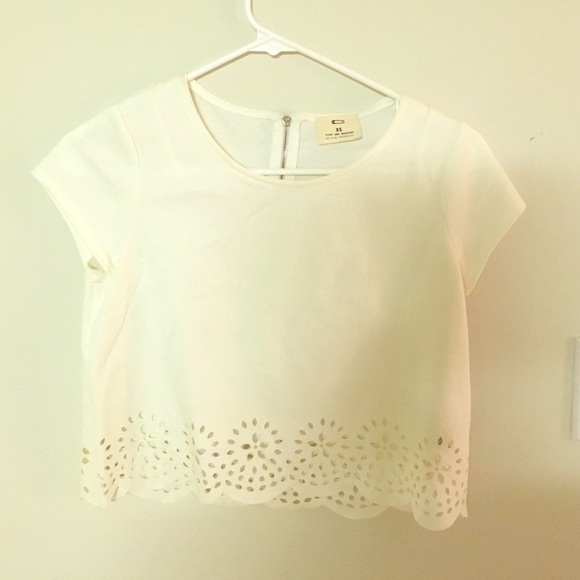 Scallop crop top from urban outfitters - Picture 1 of 2