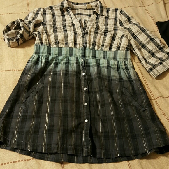 Daytrip ombre snap button down