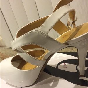 Knee surgery won't allow me to wear this sexy shoe