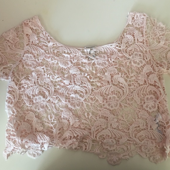 Cropped lace shirt