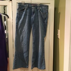 Levis bootcut lightwash jeans