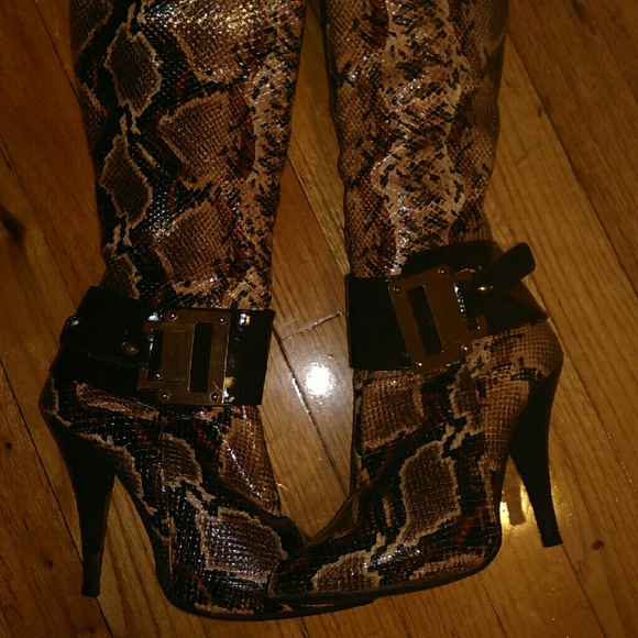 High heel boots