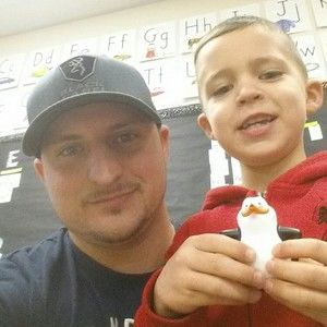 Meet your Posher, Kenneth