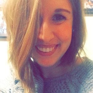 Meet your Posher, Stephanie