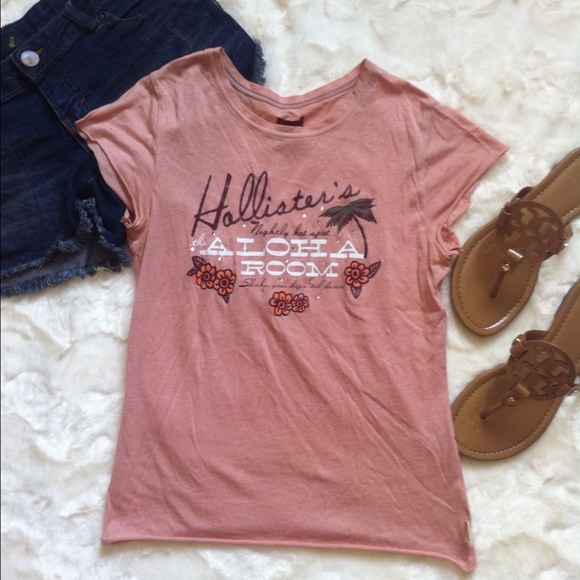 Hollister Tee