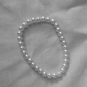 Pearl and diamond bracelet set