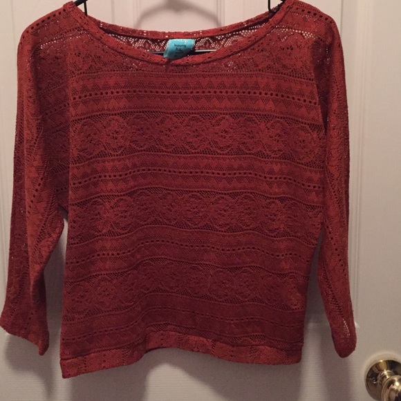 3 quarter sleeved burnt orange top - Picture 2 of 3