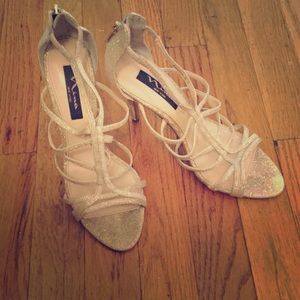 Gold sparkly evening shoes