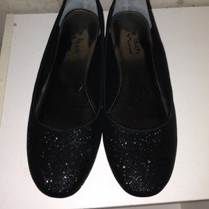Black Nina flats