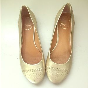 Metallic Jack Rogers Flats!