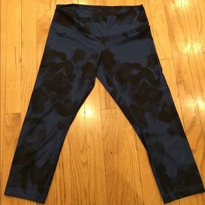 Lu Lu Lemon Luxtreme Crop Leggings