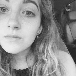 Meet your Posher, Mandy