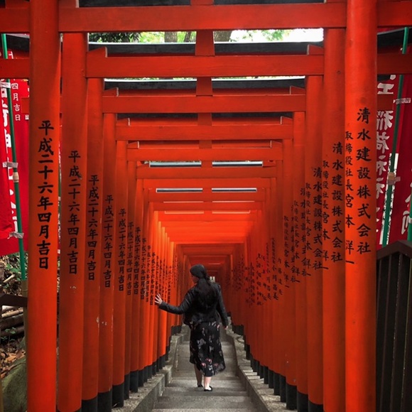 Meet Your Posher, Nicole! Hellllllooooo! - Picture 6 of 14