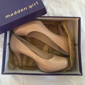 Madden Girl Nude Pumps
