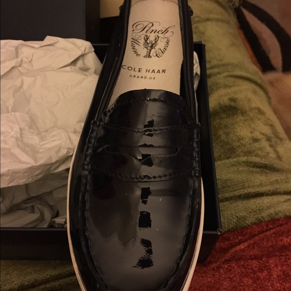 Brand new. Cole Haan. Navy paten penny loafers. - Picture 3 of 4