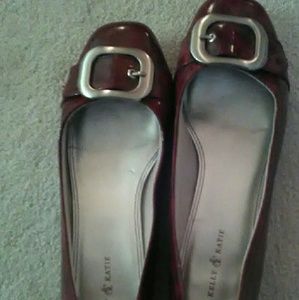 Ladies shoes
