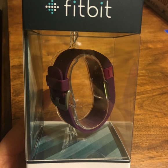 SOLD- Fitbit Charge HR- Plum - Picture 2 of 4