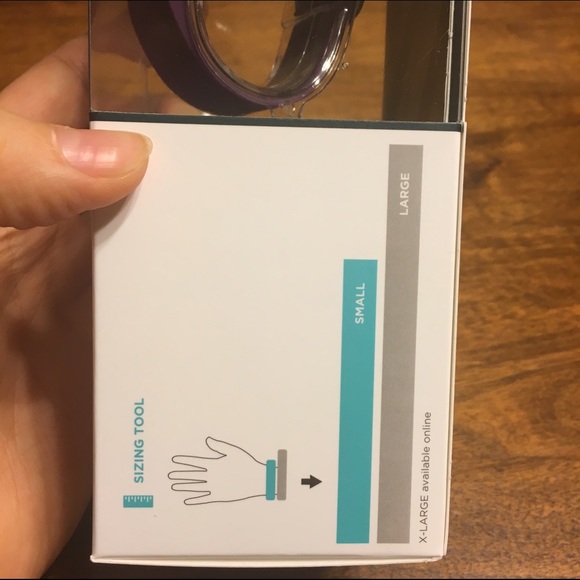 SOLD- Fitbit Charge HR- Plum - Picture 4 of 4