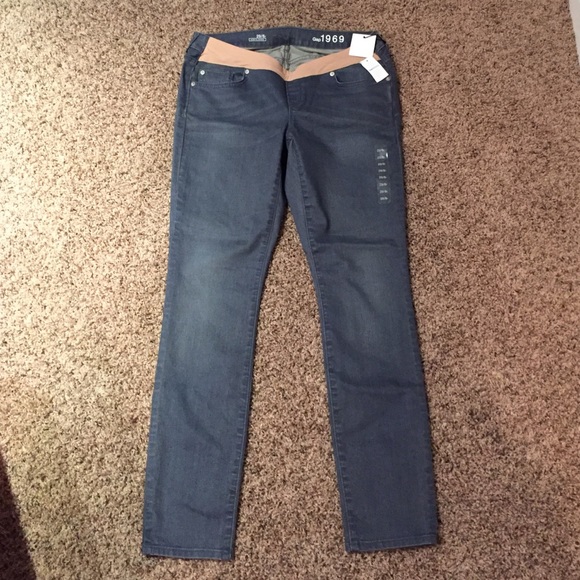 NWT Gap Maternity Jeans