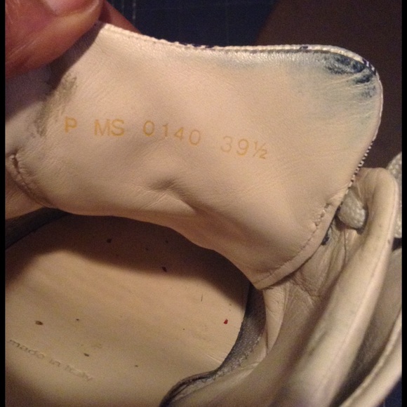 Sold Authentic Louis Vuitton sneakers - Picture 4 of 4